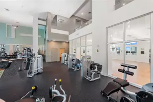 1900 N Bayshore Dr, Miami, FL 33132 - Photo 34