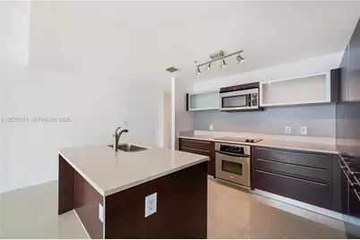 1900 N Bayshore Dr #4302, Miami, FL 33132 - Photo 20