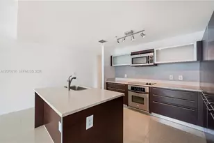 1900 N Bayshore Dr, Miami, FL 33132 - Photo 20