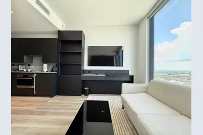 20 NE 11 Street #3605, Miami, FL 33132 - Photo 6