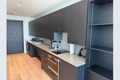 20 NE 11 Street #3605, Miami, FL 33132 - Photo 12