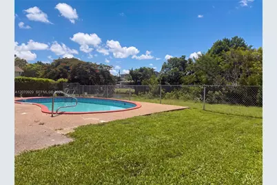 6200 SW 109th Ave, Miami, FL 33173 - Photo 20