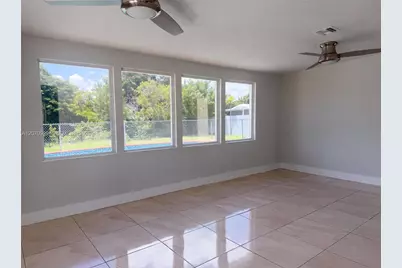 6200 SW 109th Ave, Miami, FL 33173 - Photo 8