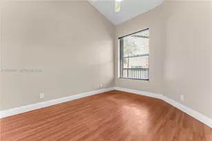 15563 N Miami Lakeway N, Miami Lakes, FL 33014 - Photo 14