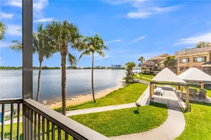 15563 N Miami Lakeway N, Miami Lakes, FL 33014 - Photo 20