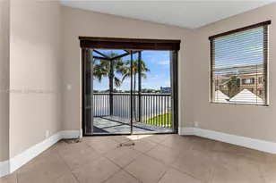 15563 N Miami Lakeway N, Miami Lakes, FL 33014 - Photo 10