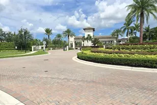 9267 W 34th Ct, Hialeah, FL 33018 - Photo 4