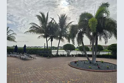 9267 W 34th Ct, Hialeah, FL 33018 - Photo 52