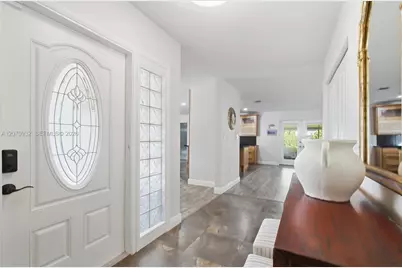 9780 Bel Aire Dr, Cutler Bay, FL 33157 - Photo 6