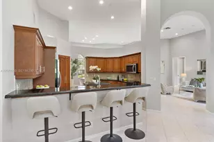 2733 Meadowood Dr, Weston, FL 33332 - Photo 10