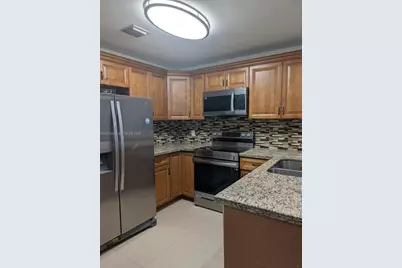 7162 Sportsmans Dr #7162, North Lauderdale, FL 33068 - Photo 4