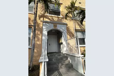 953 SW 10th St #12, Miami, FL 33130 - Photo 1