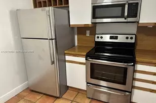8860 SW 123rd Ct, Miami, FL 33186 - Photo 6