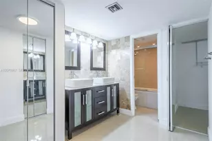 20347 W Country Club Dr, Aventura, FL 33180 - Photo 10