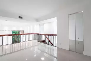 20347 W Country Club Dr, Aventura, FL 33180 - Photo 12