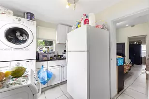 1236 NW 28th St, Miami, FL 33142 - Photo 10