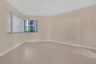 15545 N Miami Lakeway N, Miami Lakes, FL 33014 - Photo 12
