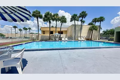8615 NW 8th St #421, Miami, FL 33126 - Photo 34