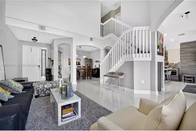 8061 NW 114th Pl #8061, Doral, FL 33178 - Photo 10