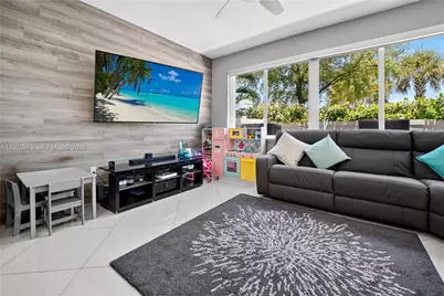 8061 NW 114th Pl #8061, Doral, FL 33178 - Photo 14
