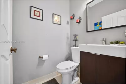 8061 NW 114th Pl #8061, Doral, FL 33178 - Photo 18