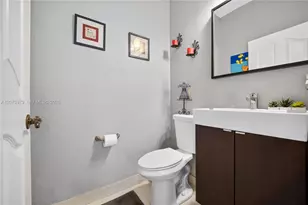 8061 NW 114th Pl, Doral, FL 33178 - Photo 18