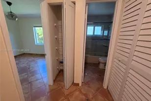 10076 NW 51st Terrace, Doral, FL 33178 - Photo 18