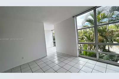 210 172nd St #228, Sunny Isles Beach, FL 33160 - Photo 10