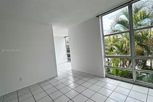 210 172nd St, Sunny Isles Beach, FL 33160 - Photo 10