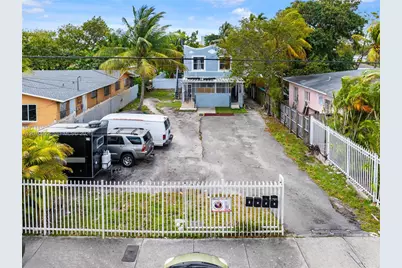 1236 NW 28th St #2, Miami, FL 33142 - Photo 4