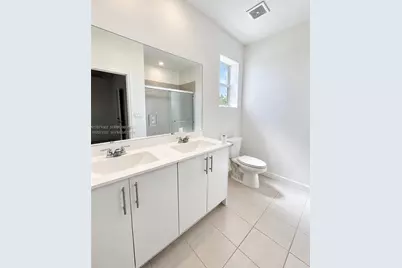 1161 SE 1st St #0, Homestead, FL 33034 - Photo 10