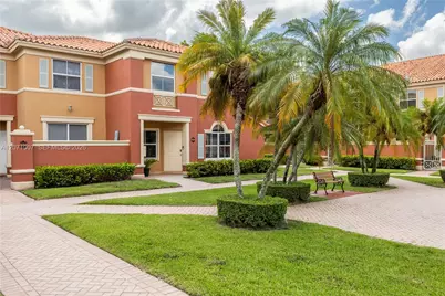 6142 NW 115th Pl #324, Doral, FL 33178 - Photo 2