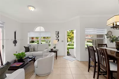 6142 NW 115th Pl #324, Doral, FL 33178 - Photo 10