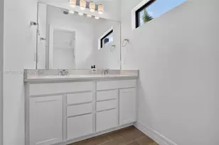 771 NW 84th Terrace, Plantation, FL 33324 - Photo 16