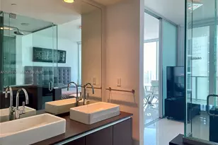 1040 Biscayne Blvd, Miami, FL 33132 - Photo 14