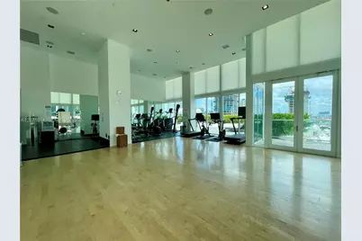 1040 Biscayne Blvd #3305, Miami, FL 33132 - Photo 26