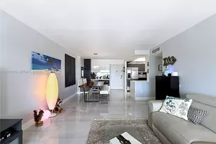 6900 Bay Dr, Miami Beach, FL 33141 - Photo 10