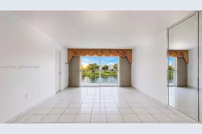 8500 Sunrise Lakes Blvd #201, Sunrise, FL 33322 - Photo 16