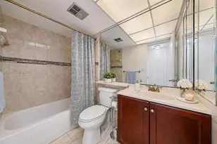 8500 Sunrise Lakes Blvd, Sunrise, FL 33322 - Photo 40