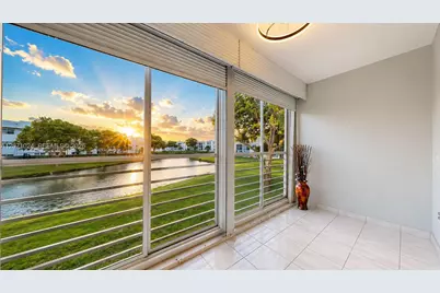 8500 Sunrise Lakes Blvd #201, Sunrise, FL 33322 - Photo 32