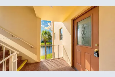 8500 Sunrise Lakes Blvd #201, Sunrise, FL 33322 - Photo 4