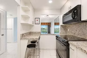 8500 Sunrise Lakes Blvd, Sunrise, FL 33322 - Photo 10