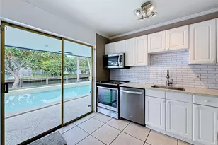1841 NW 33rd Ct, Oakland Park, FL 33309 - Photo 12