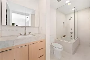 638 NE 141st St, North Miami, FL 33161 - Photo 10