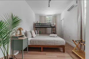 1153 NE 158th St, North Miami Beach, FL 33162 - Photo 10