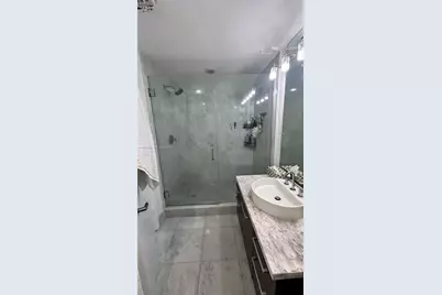 244 Biscayne Blvd #1707, Miami, FL 33132 - Photo 12