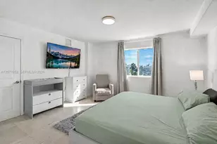 816 NW 11th St, Miami, FL 33136 - Photo 8