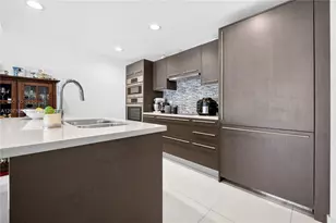 7875 NW 107th Ave, Doral, FL 33178 - Photo 4