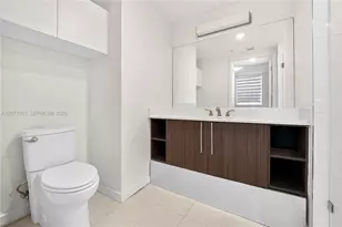 7875 NW 107th Ave, Doral, FL 33178 - Photo 12