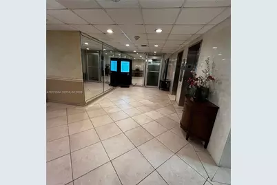 2500 NE 48th Ln #806, Fort Lauderdale, FL 33308 - Photo 16